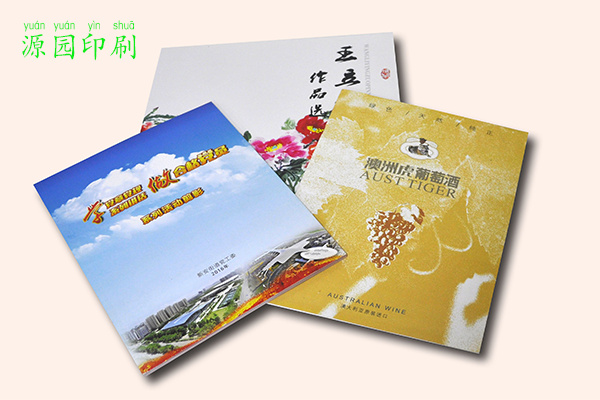 企業(yè)經(jīng)營中，企業(yè)畫冊、宣傳冊、說明書的作用起著非常重要的作用?